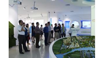 云南省跨越发展专题培训班学员到广西J9集团调研